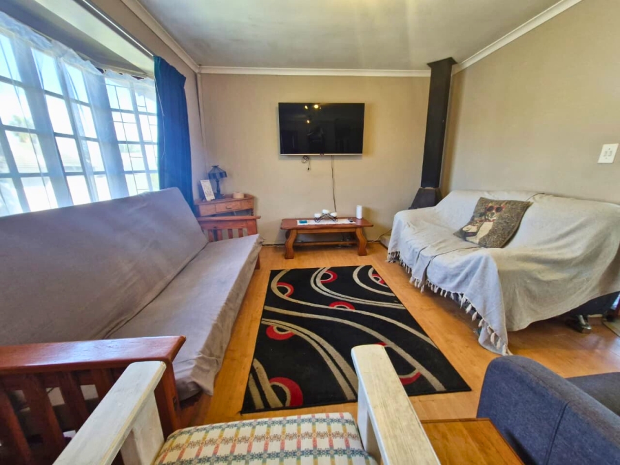 To Let 2 Bedroom Property for Rent in Vredekloof East Western Cape
